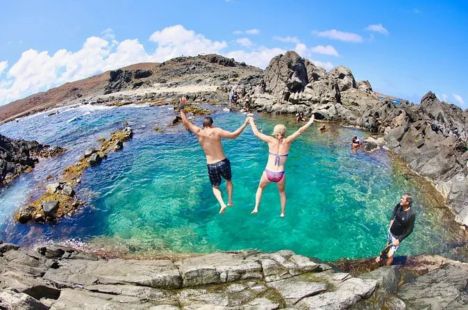 UTV + Jeep zum Conchi Natural Pool mit Mittagessen